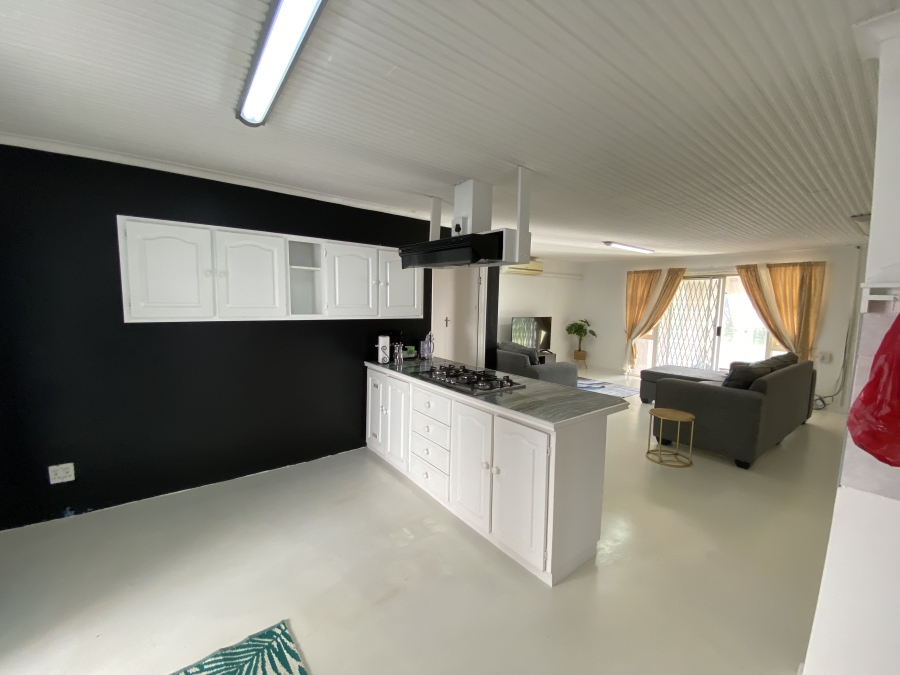 To Let 3 Bedroom Property for Rent in Kidds Beach Eastern Cape
